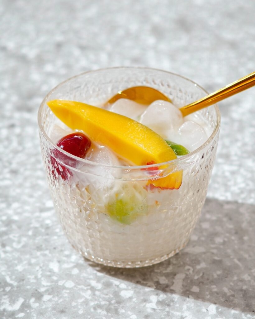 Che Thai: Tropical Fruit and Jelly Cocktail Recipe