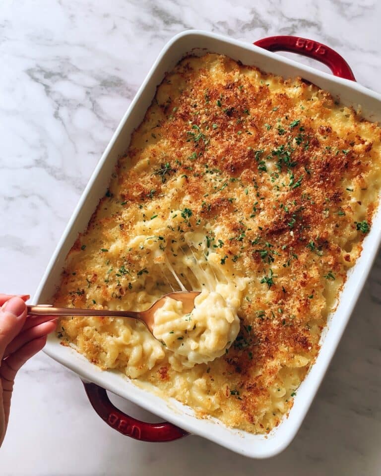 Classic Baked Macaroni and Cheese Casserole Recipe